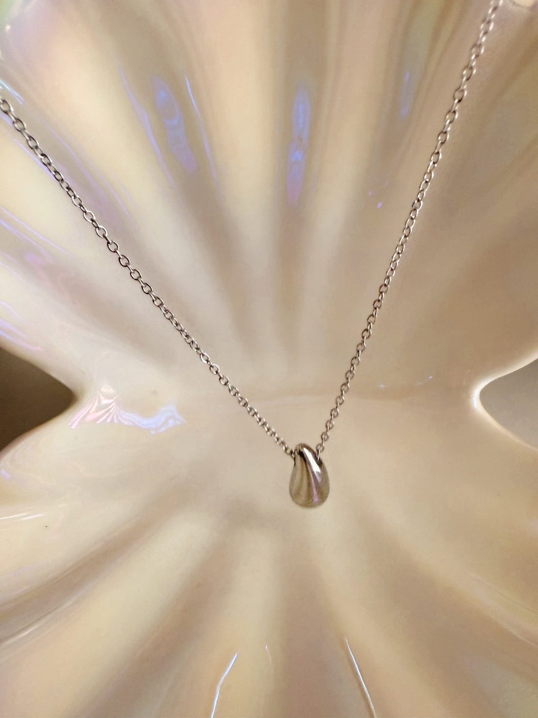 Collar gota plateado